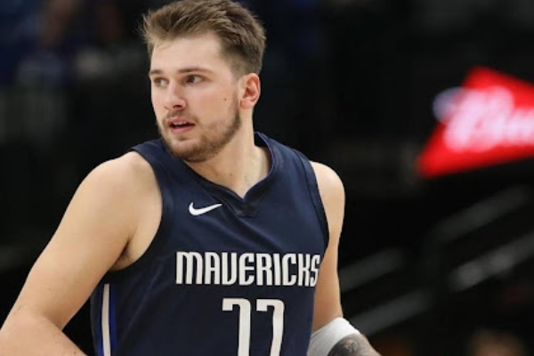 过高管的挖 过高管的挖