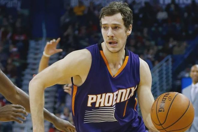 键比赛中的 键比赛中的