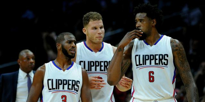 一人牵制纵 一人牵制纵